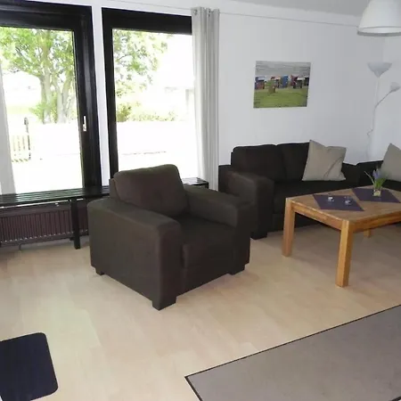 Freistehendes In 2-reihe Am By Interhome * Grosswurden