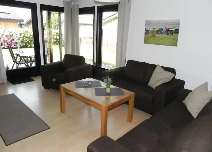 Freistehendes In 2-reihe Am By Interhome Grosswurden